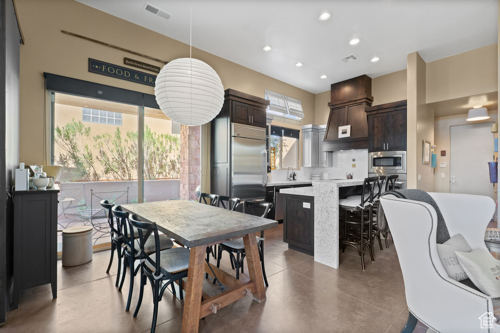 Photo 12 for MLS #2115398 at 2139 W Cougar Rock Cir #135
