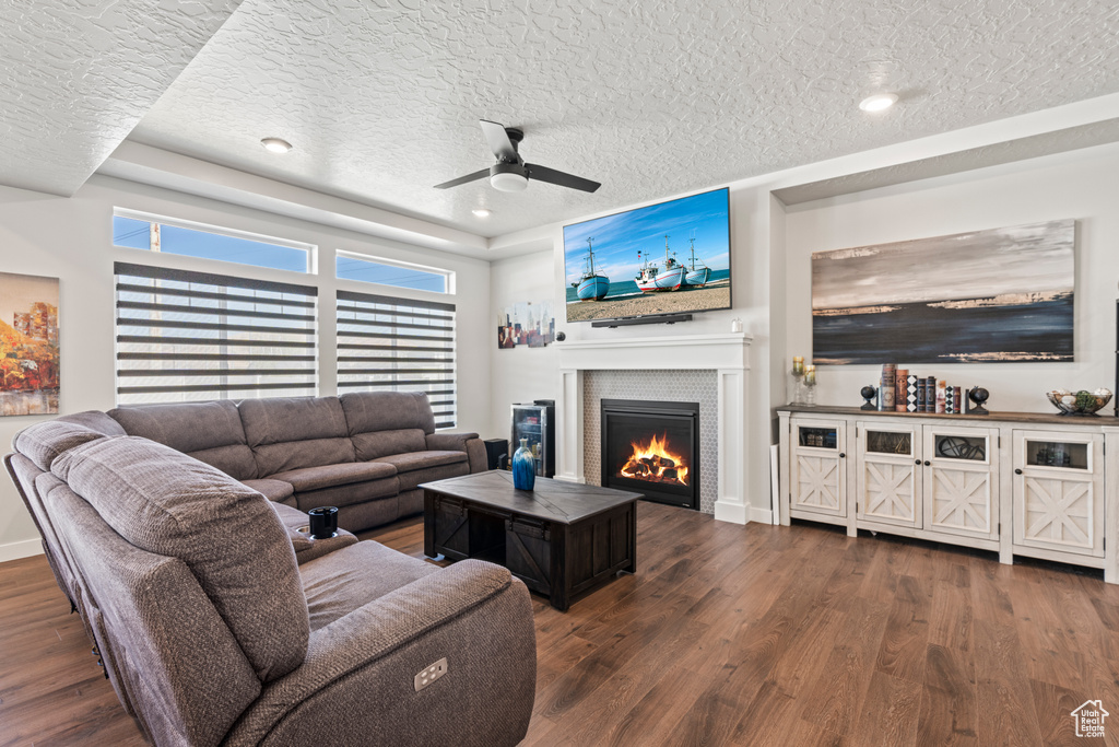 Photo 8 for MLS #2115407 at 4082 W Red Clover Dr