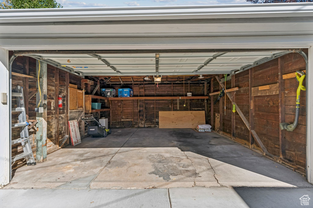 1041 E YALE AVE Salt Lake City, UT 84105