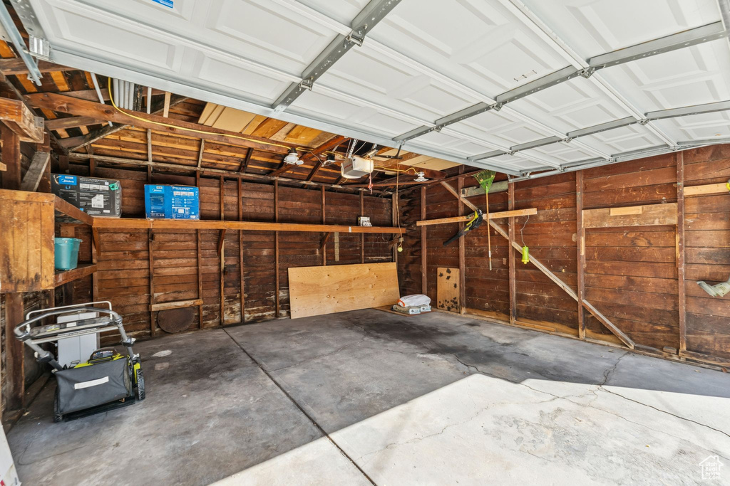 1041 E YALE AVE Salt Lake City, UT 84105