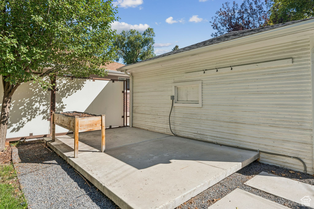 1041 E YALE AVE Salt Lake City, UT 84105