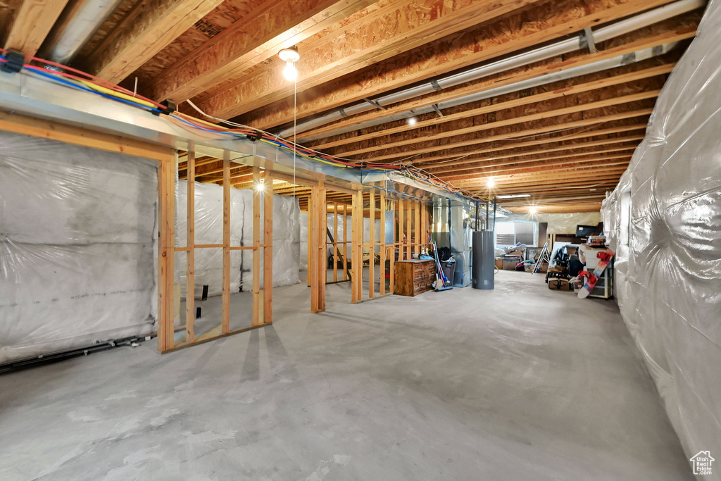 Photo 18 for MLS #2115414 at 871 W 3875 South