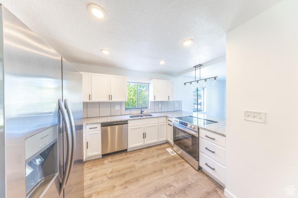 175 ROSS DR Clearfield, UT 84015