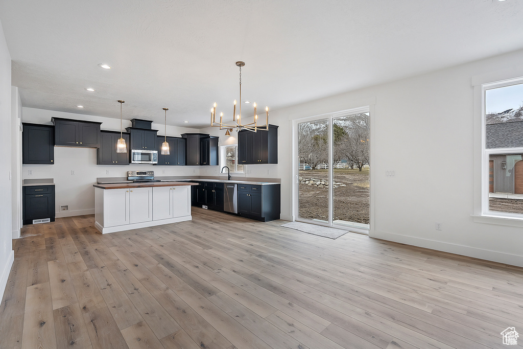 3062 W SOLACE ST Syracuse, UT 84075