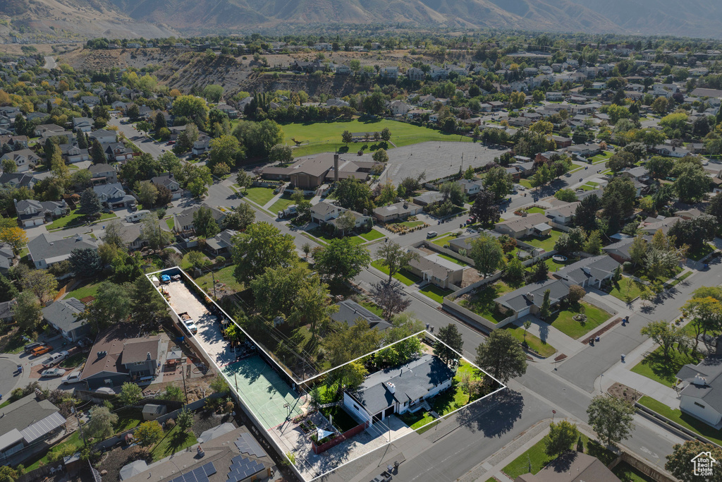 6701 S 2445 E Cottonwood Heights, UT 84121