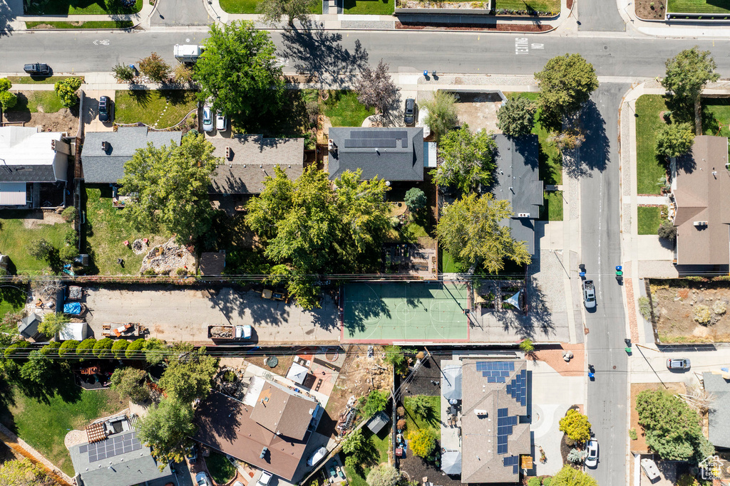 6701 S 2445 E Cottonwood Heights, UT 84121