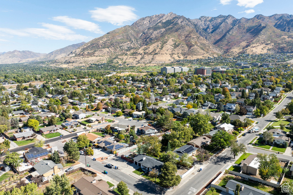 6701 S 2445 E Cottonwood Heights, UT 84121