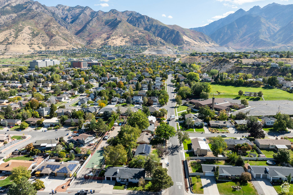 6701 S 2445 E Cottonwood Heights, UT 84121