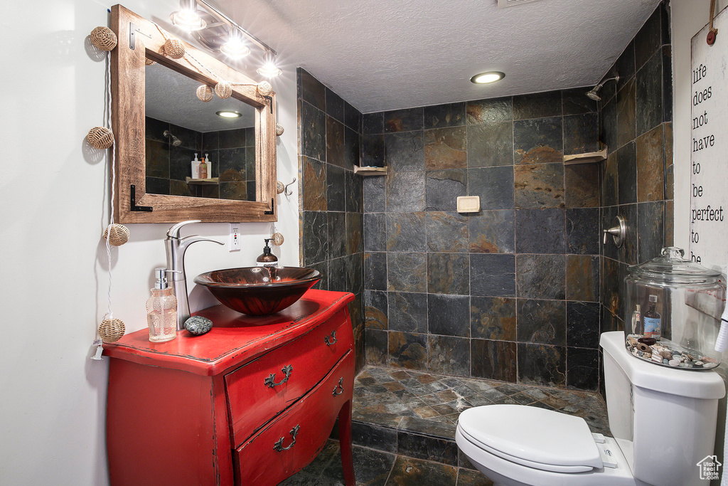 6701 S 2445 E Cottonwood Heights, UT 84121