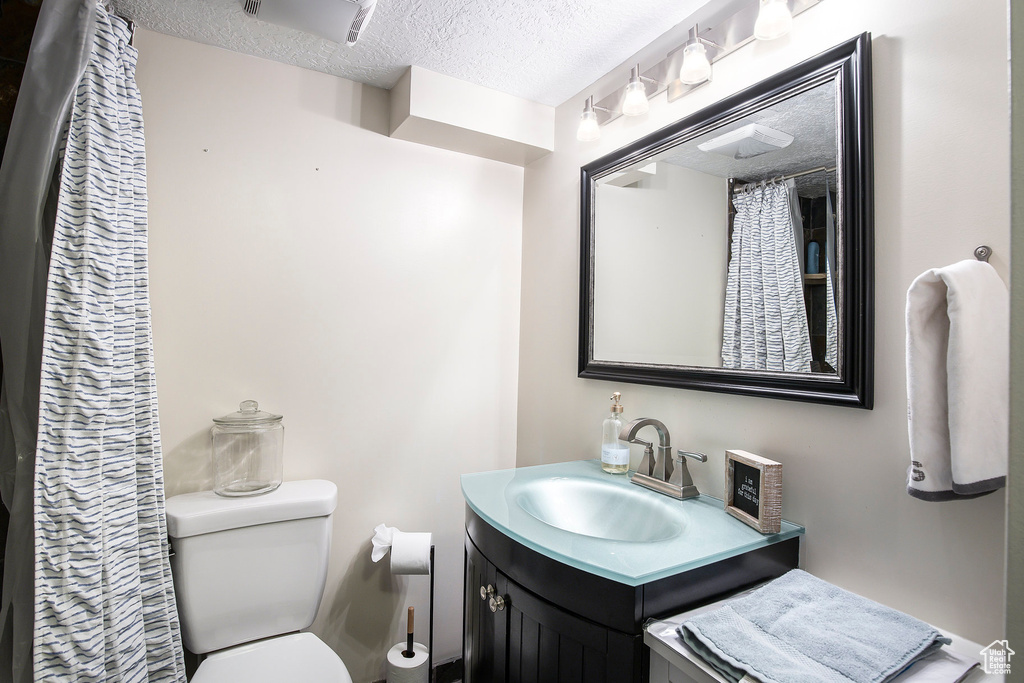 6701 S 2445 E Cottonwood Heights, UT 84121