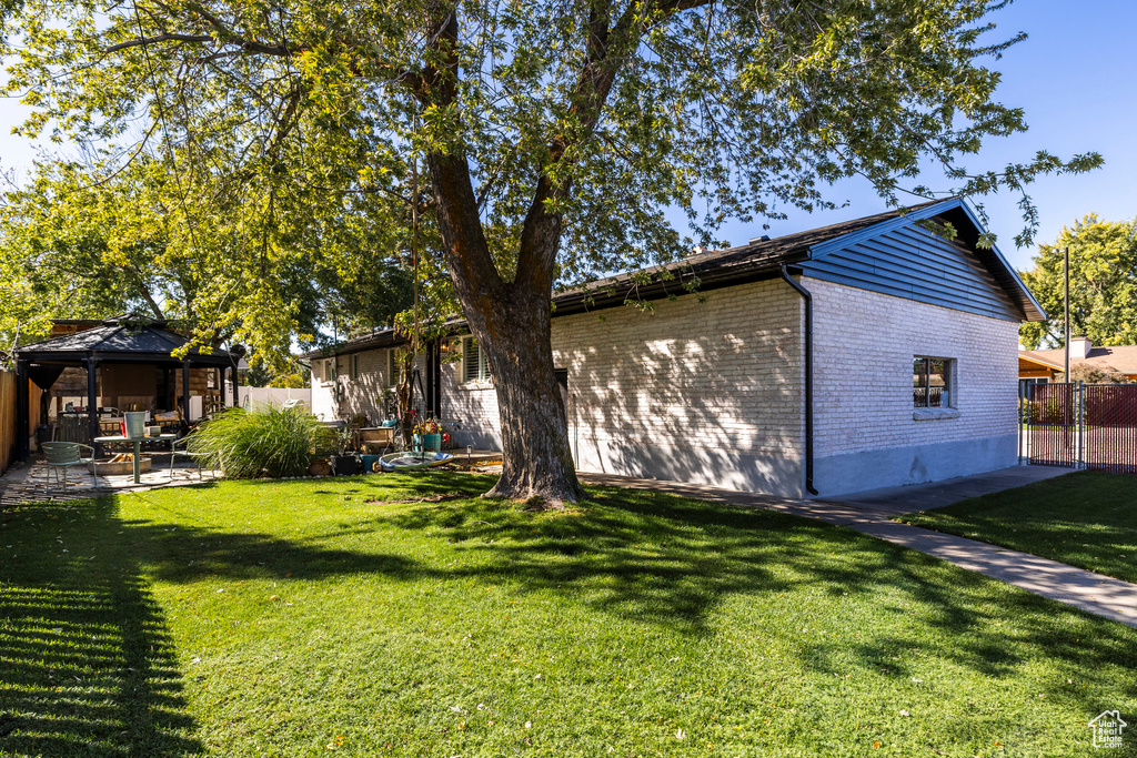 6701 S 2445 E Cottonwood Heights, UT 84121