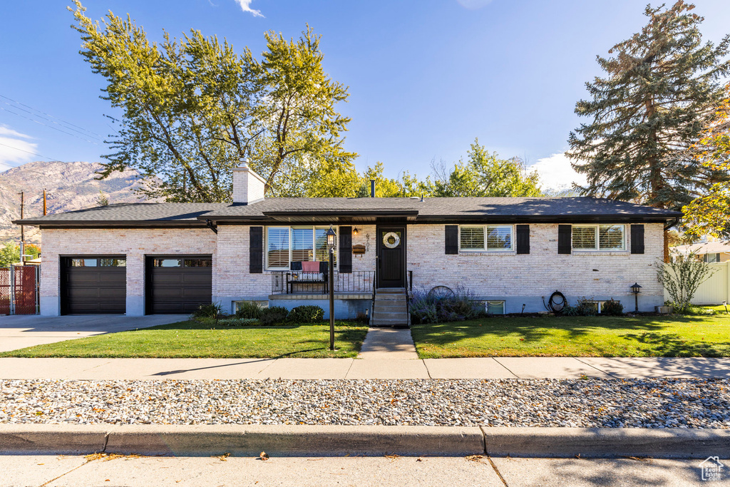 6701 S 2445 E Cottonwood Heights, UT 84121