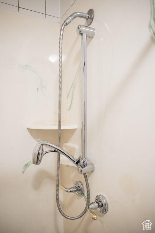 3310 S 2500 E Vernal, UT 84078