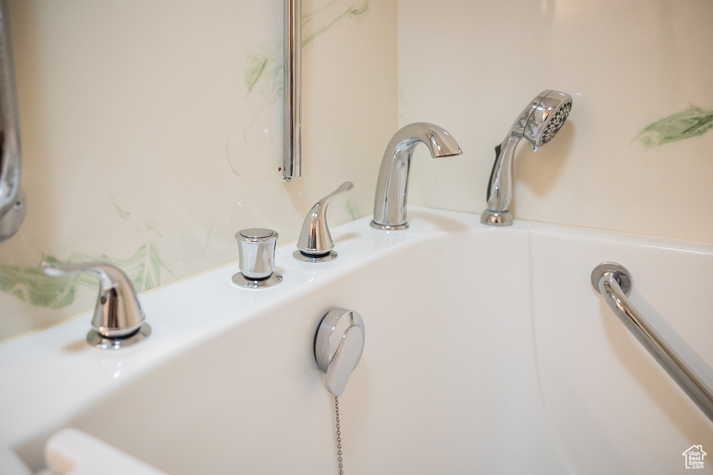 3310 S 2500 E Vernal, UT 84078