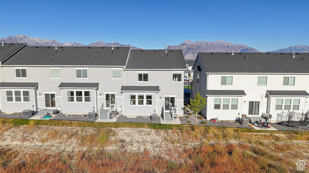 Photo 25 for MLS #2115435 at 855 N Hilltop Dr