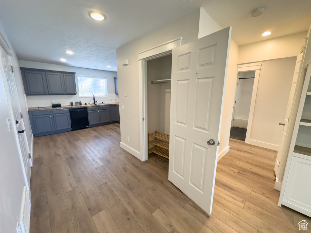 4097 S HIGHLAND DR #3A Holladay, UT 84124