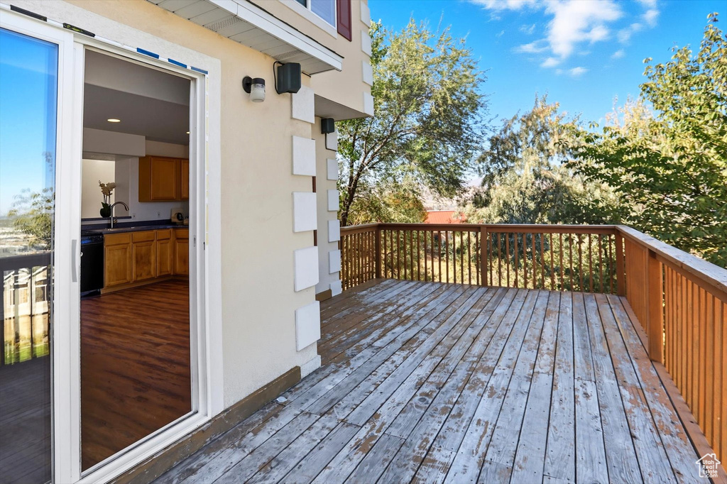 Photo 20 for MLS #2115447 at 337 E Braidhill Dr