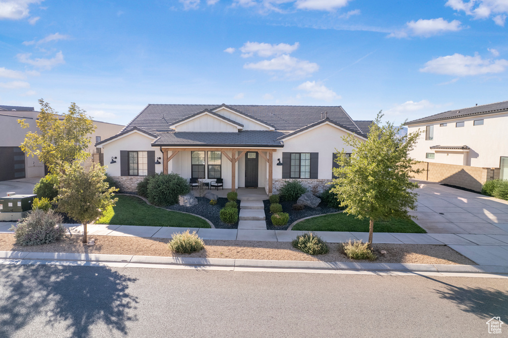 5786 S AMBER RIDGE DR St George, UT 84790