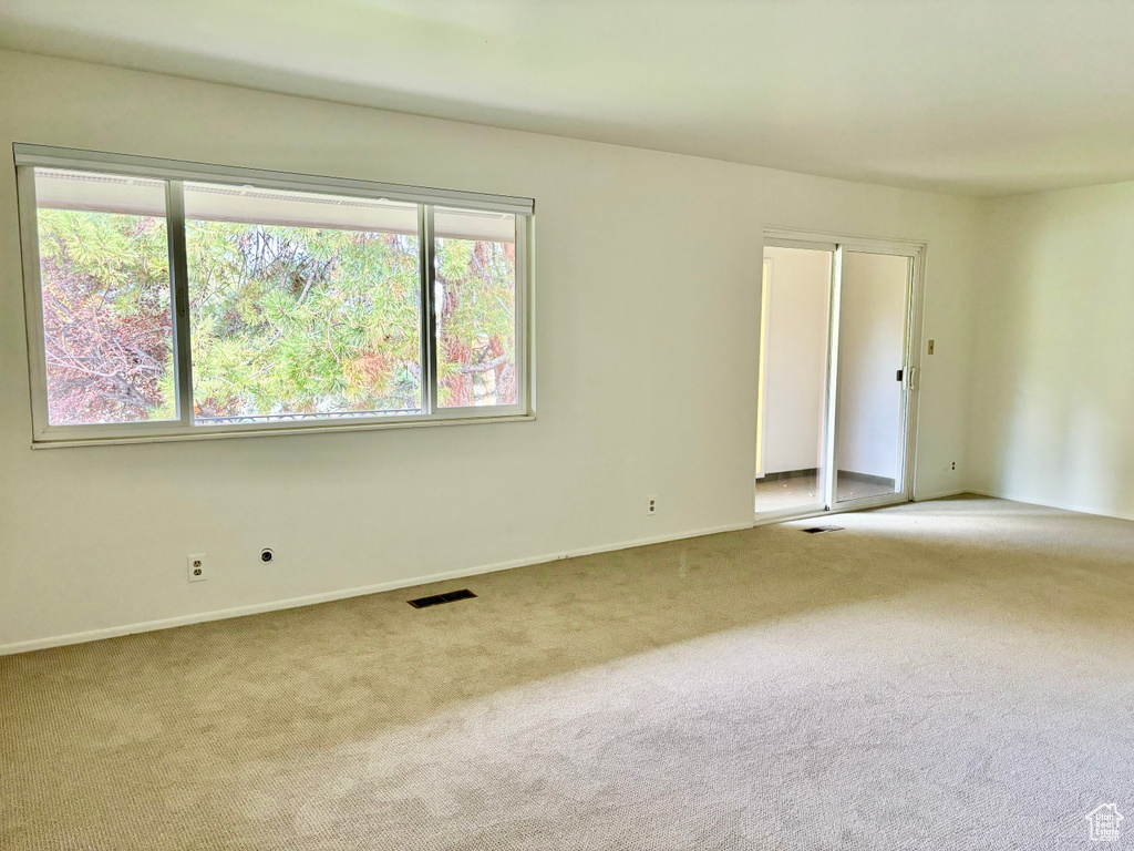 Photo 20 for MLS #2115452 at 832 E Three Fountains Dr #182