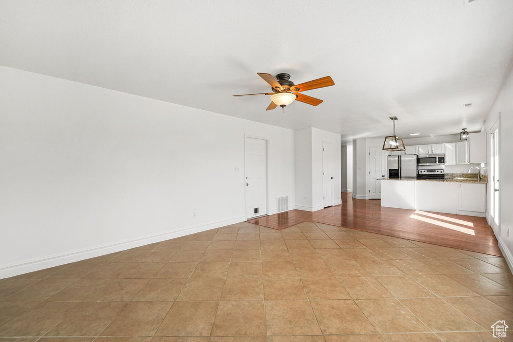 Photo 11 for MLS #2115454 at 2951 W 1060 North