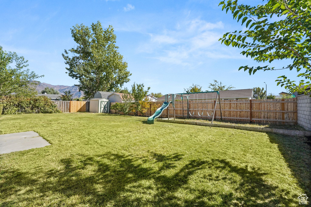 Photo 3 for MLS #2115454 at 2951 W 1060 North