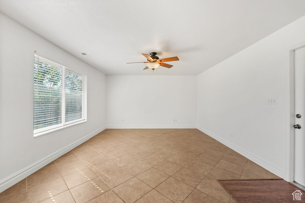 Photo 9 for MLS #2115454 at 2951 W 1060 North
