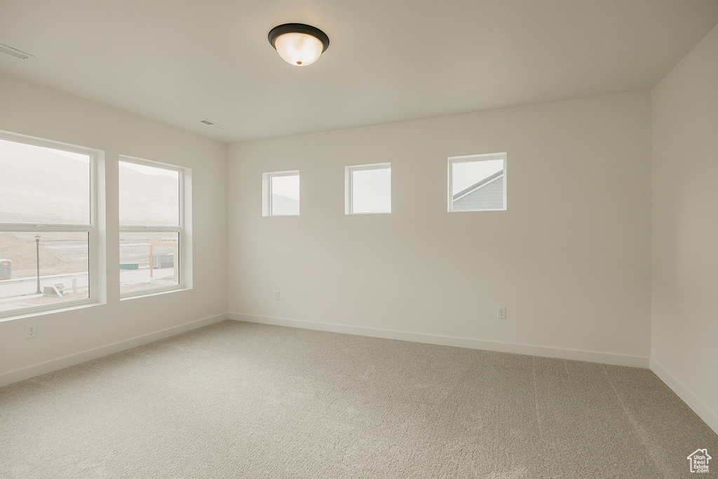 Photo 8 for MLS #2115456 at 3584 N Oak Blvd #328