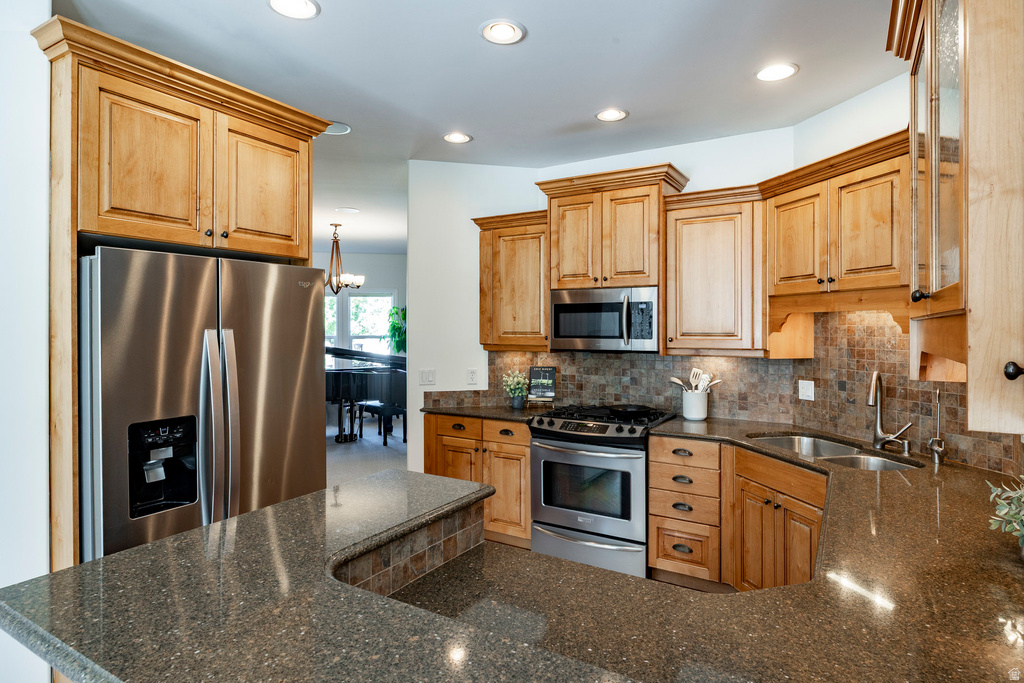 480 E FOXSTONE CV Draper, UT 84020