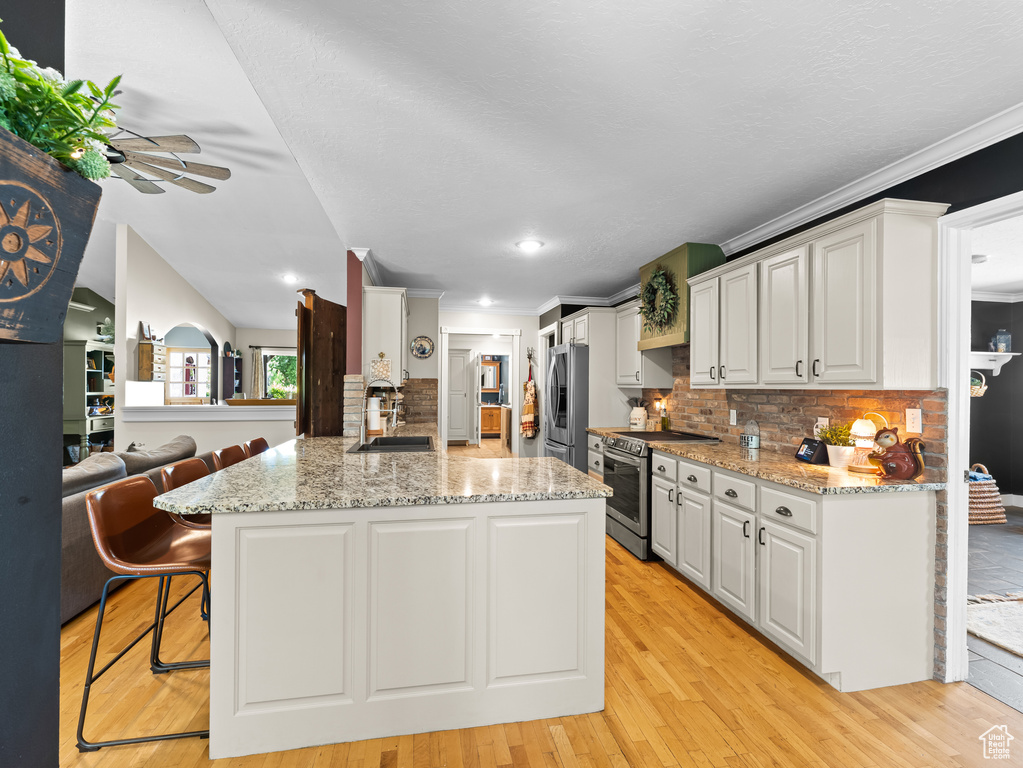 Photo 16 for MLS #2115466 at 490 N 900 East