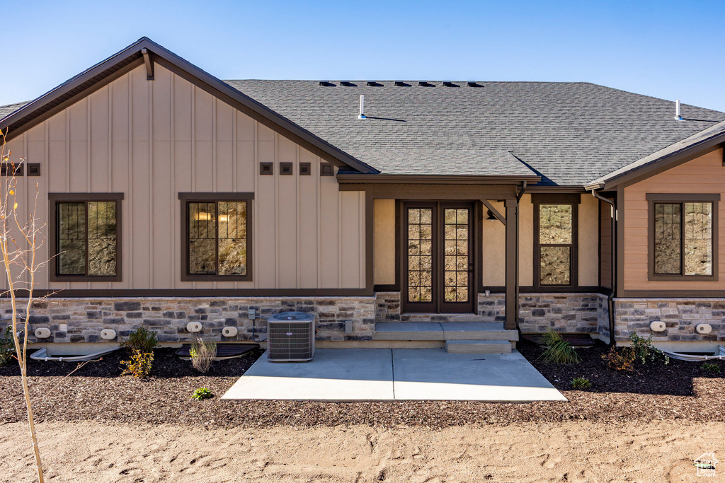 Photo 38 for MLS #2115469 at 6028 N Fairview Rd #223