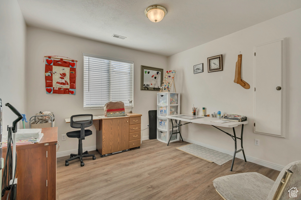 Photo 18 for MLS #2115488 at 1704 N 865 West