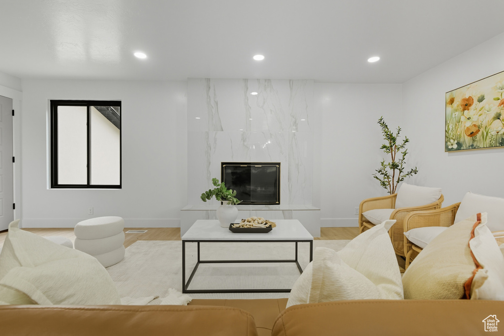 1922 E SOUTHBRIDGE WAY Sandy, UT 84093