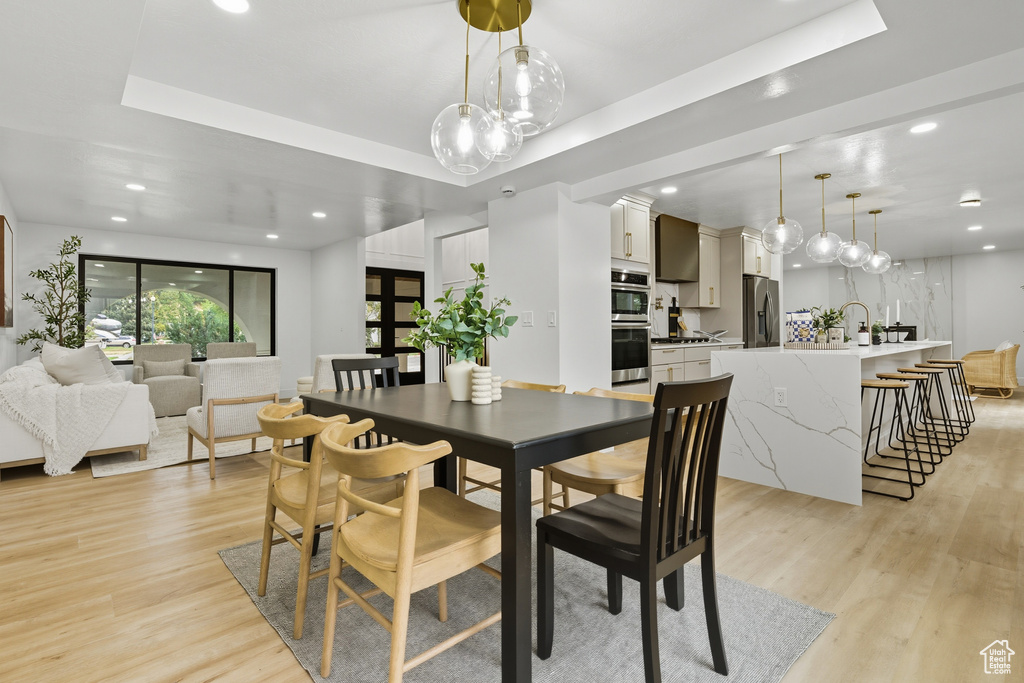 1922 E SOUTHBRIDGE WAY Sandy, UT 84093
