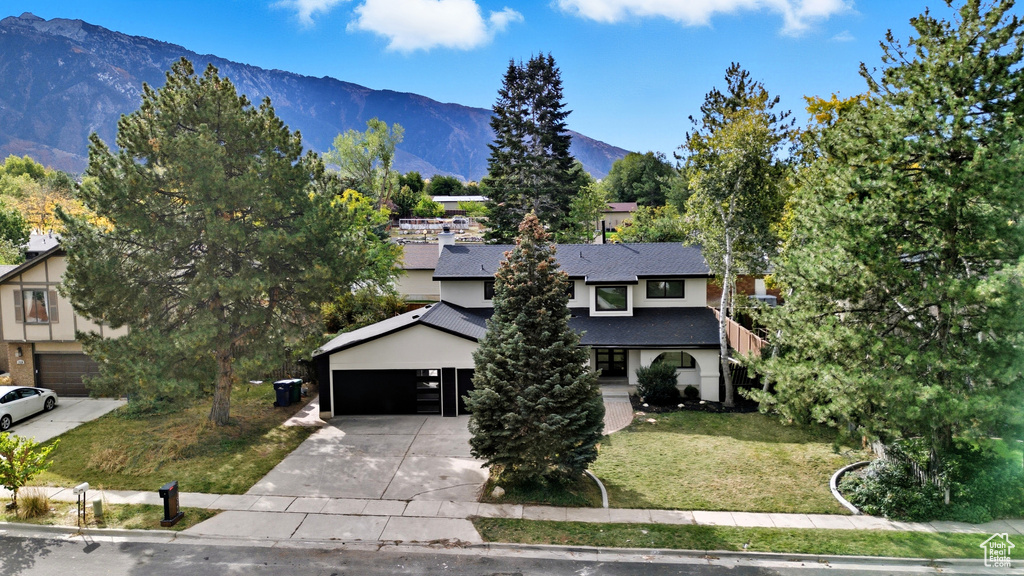1922 E SOUTHBRIDGE WAY Sandy, UT 84093