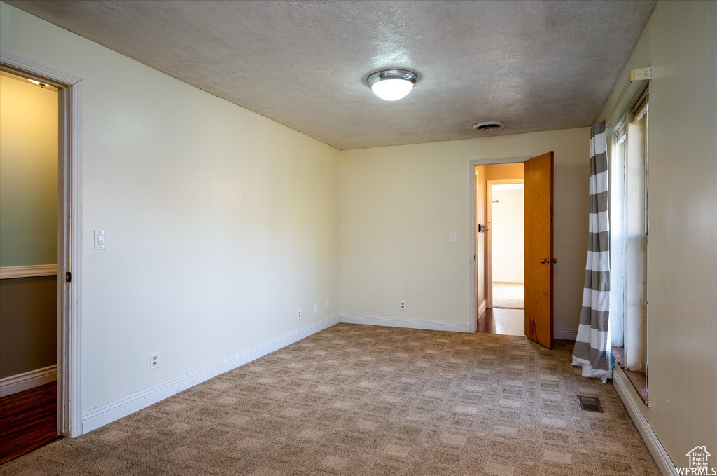 Photo 11 for MLS #2115497 at 4180 Liberty Ave