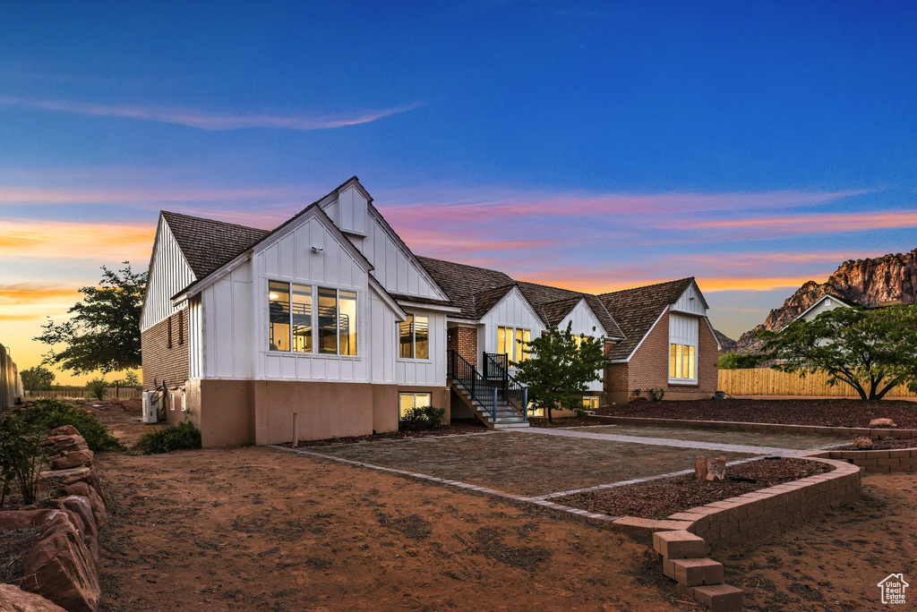 Photo 2 for MLS #2115499 at 765 N Juniper St