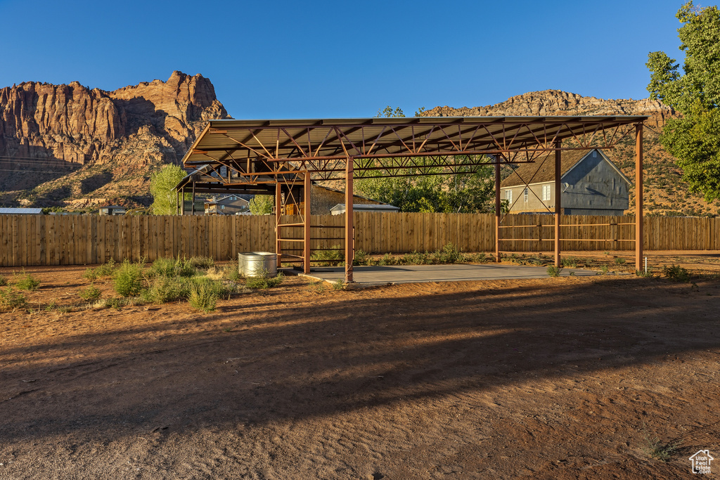Photo 5 for MLS #2115499 at 765 N Juniper St