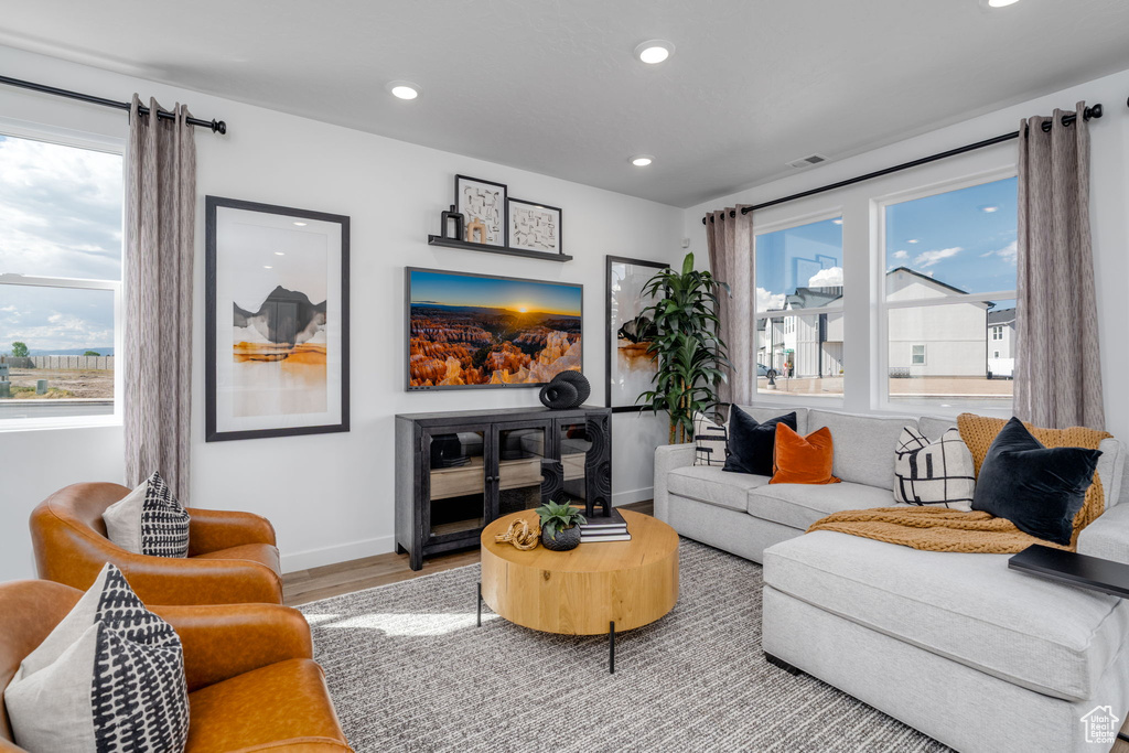 Photo 8 for MLS #2115500 at 1597 N Summer Springs Cv