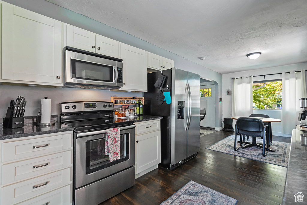 Photo 12 for MLS #2115516 at 144 E Williams Ave