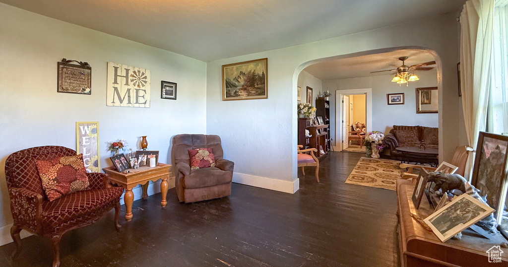 Photo 4 for MLS #2115520 at 185 W Main St