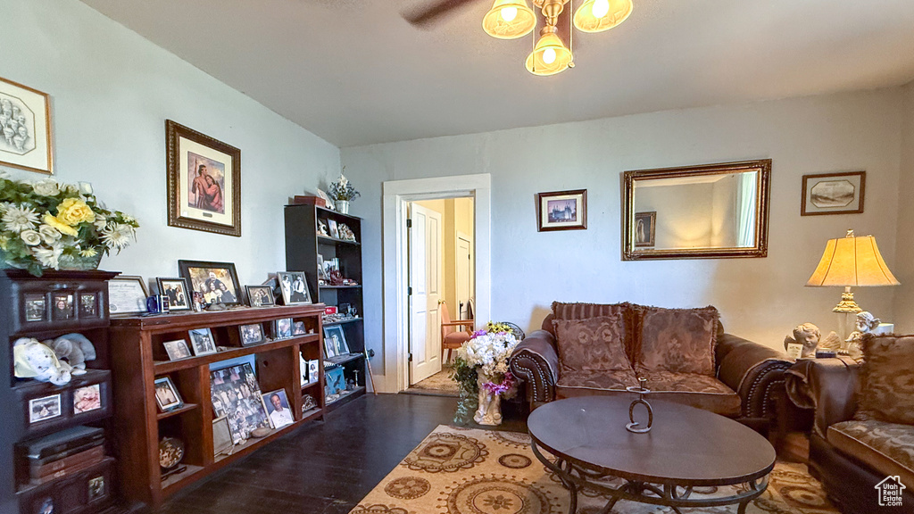 Photo 6 for MLS #2115520 at 185 W Main St