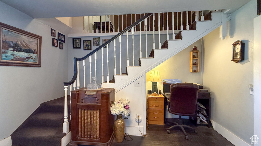 Photo 3 for MLS #2115520 at 185 W Main St