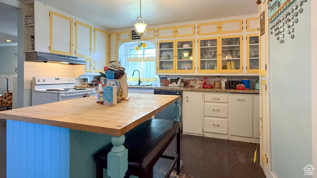 Photo 7 for MLS #2115520 at 185 W Main St