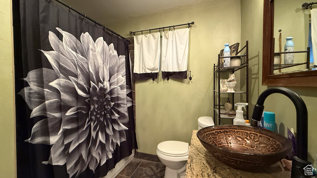 Photo 11 for MLS #2115520 at 185 W Main St
