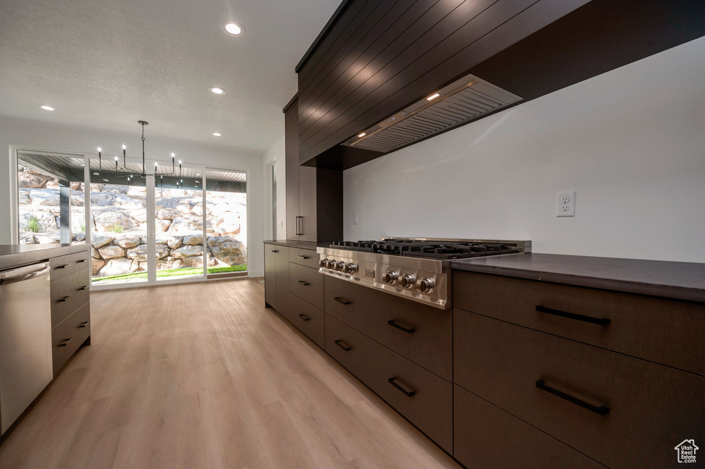 Photo 7 for MLS #2115523 at 5619 S Fox Chase