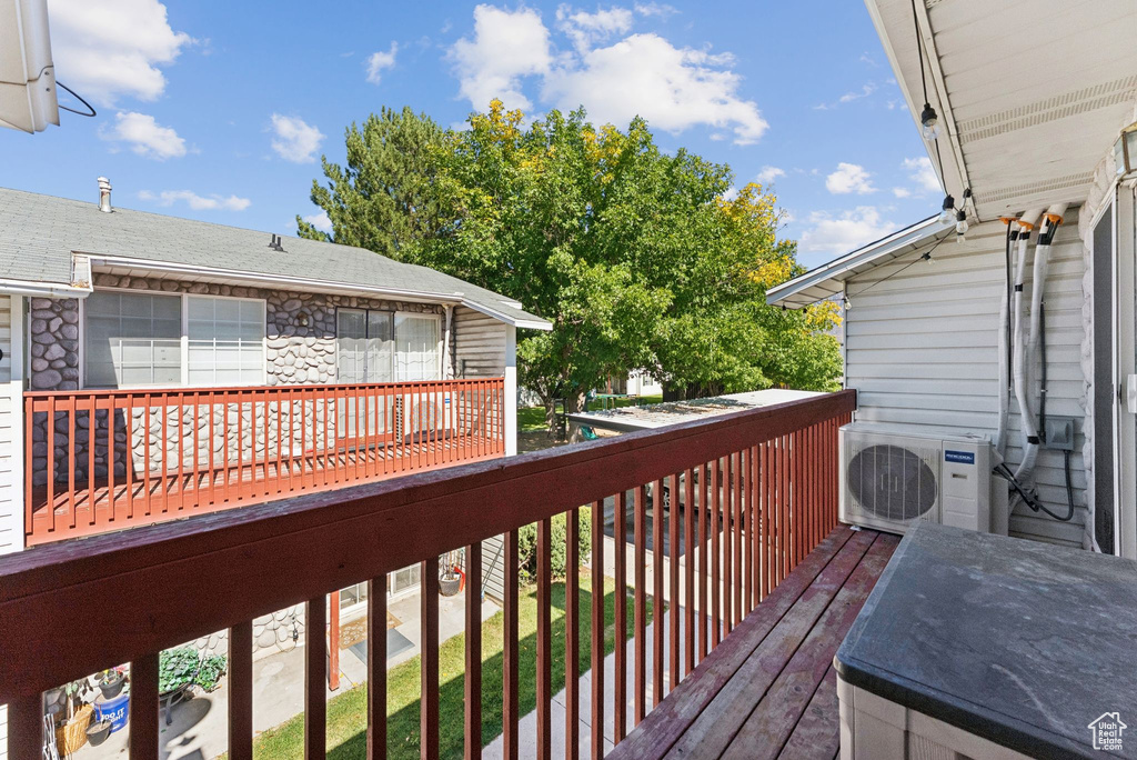 Photo 16 for MLS #2115529 at 258 W 400 North
