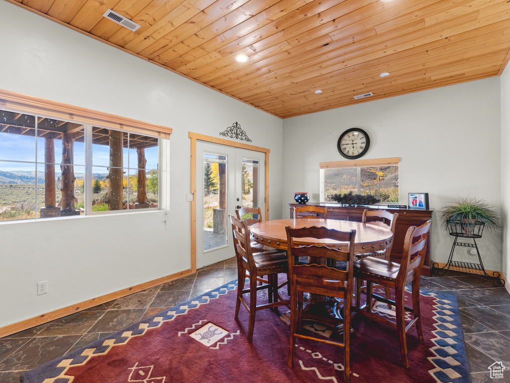 Photo 53 for MLS #2115531 at 101 Pelican Cir