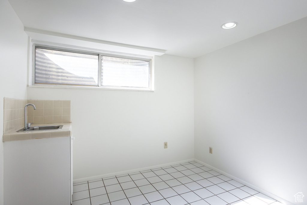 Photo 16 for MLS #2115532 at 832 E Deerfield Rd