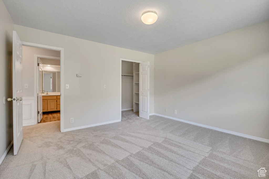 Photo 36 for MLS #2115537 at 22 Snowstar Ln