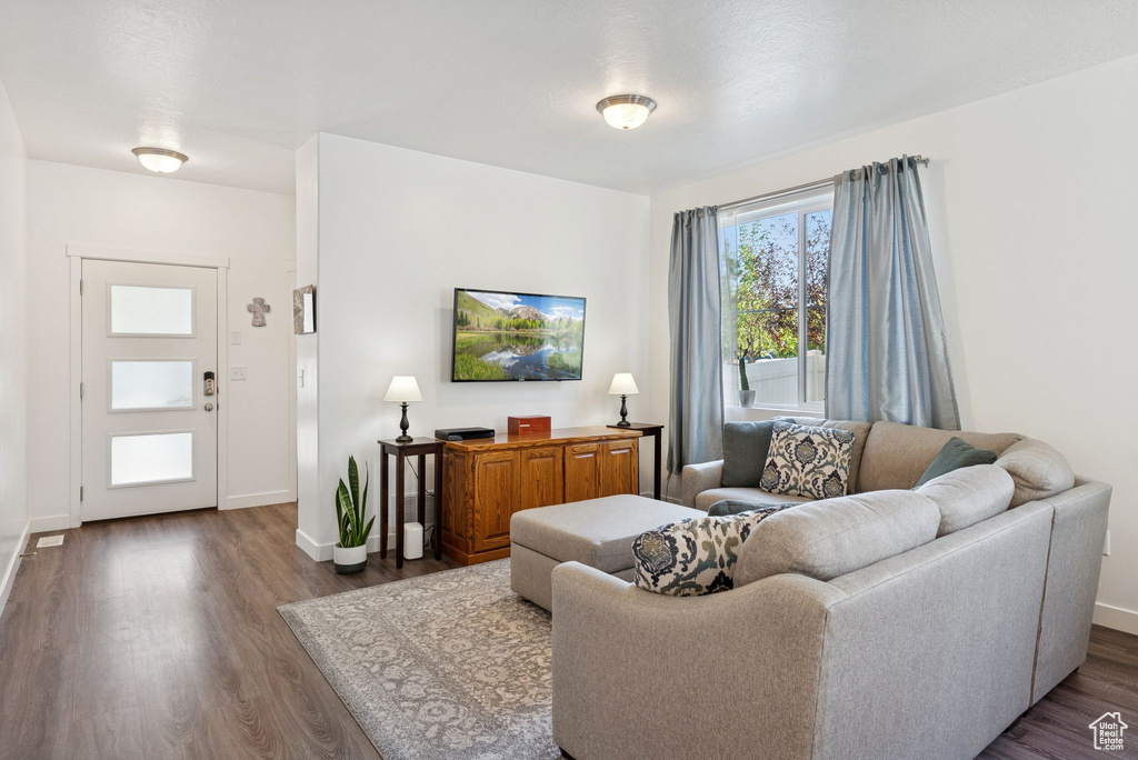 Photo 4 for MLS #2115538 at 5338 W Silver Clover Ln
